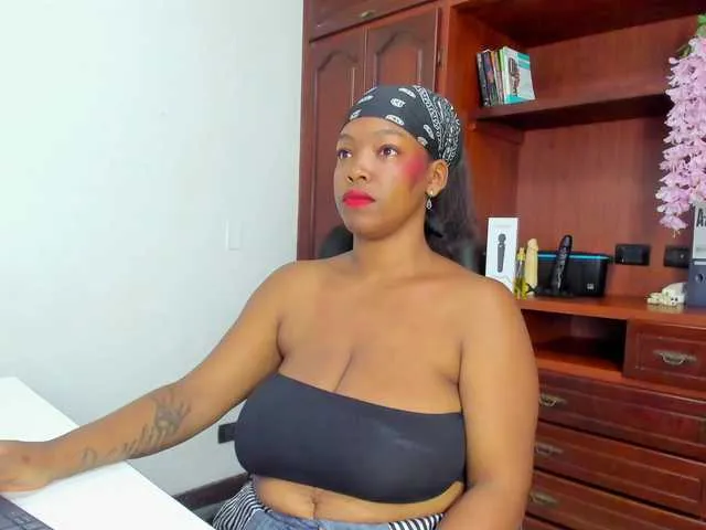 cherrysweex – webcam model profile photo Image 16
