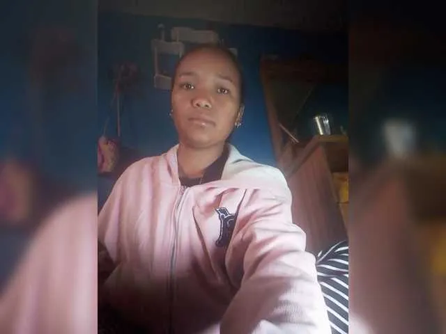 Vaninah – webcam model profile photo