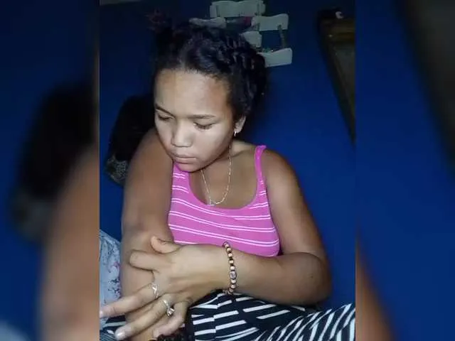 flirtysecretary_xxx – webcam model profile photo Image 14