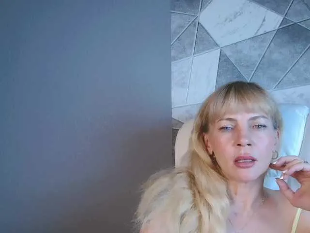millemimi – webcam model profile photo Image 6