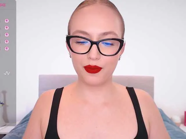vickyblondiua Image 3