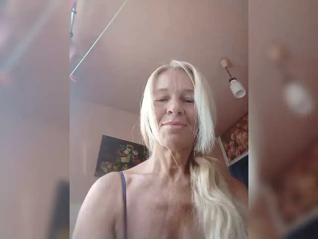 Girls-Leia – webcam model profile photo Image 8
