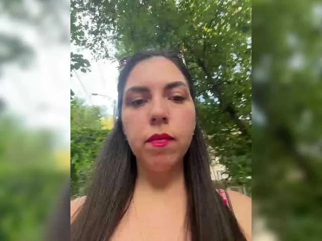 MiamiMur – webcam model profile photo Image 18