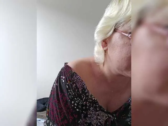 shelleymorell – webcam model profile photo Image 15