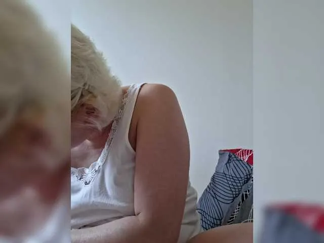 shelleymorell – webcam model profile photo Image 2