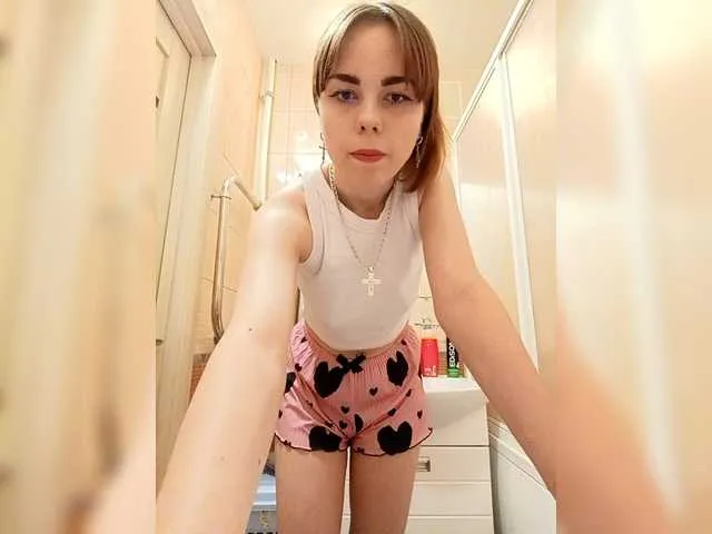 MaddieBryggs – webcam model profile photo Image 4