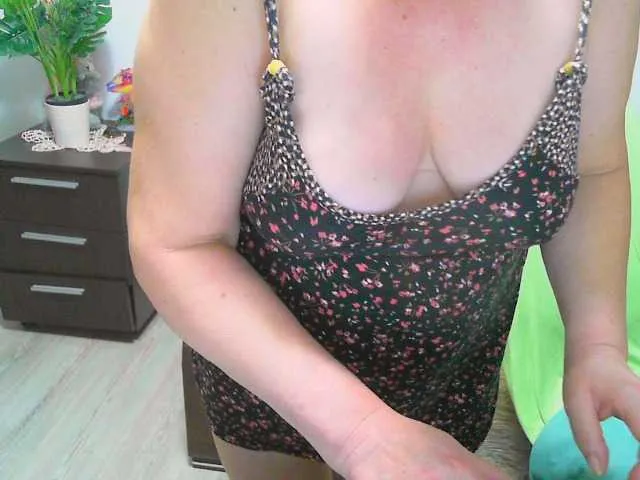 Nice-rats02 – webcam model profile photo Image 10