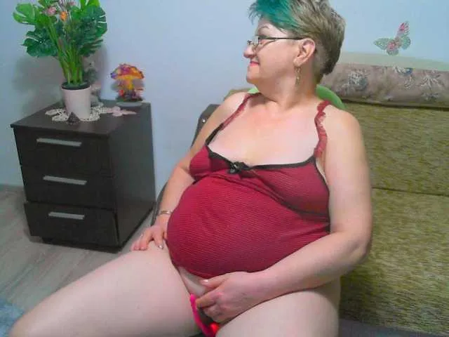 Nice-rats02 – webcam model profile photo Image 8