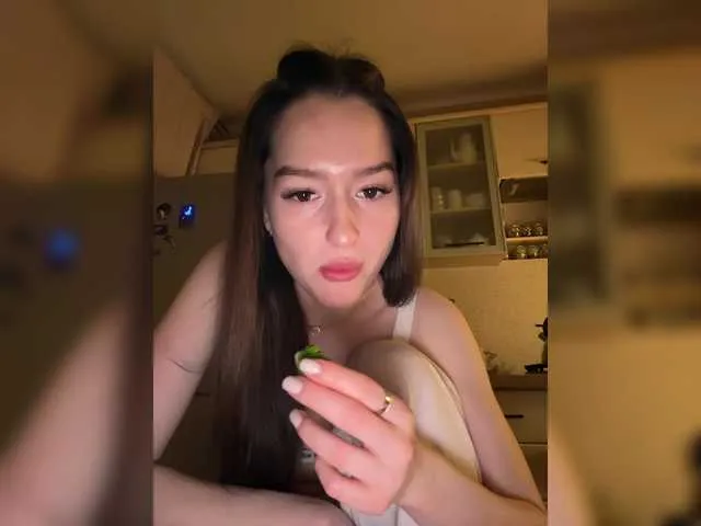 peachbrii – webcam model profile photo Image 16