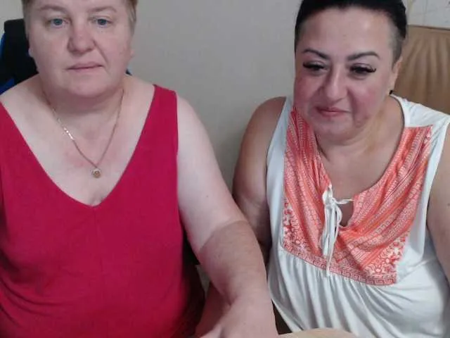 -Mint – webcam model profile photo Image 2