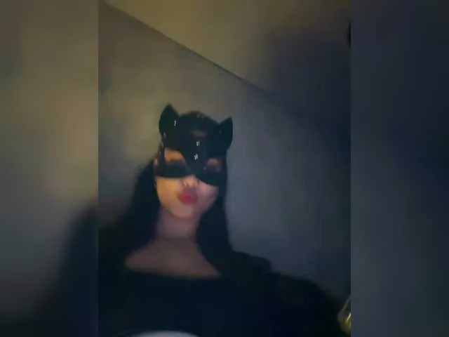 kisssmiles – webcam model profile photo Image 10