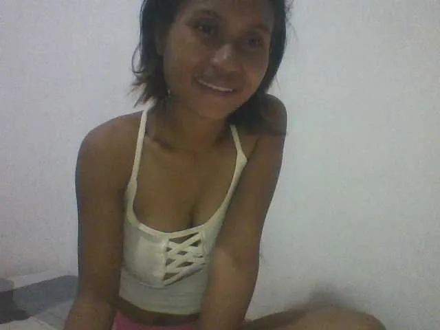 YoungNatie – webcam model profile photo