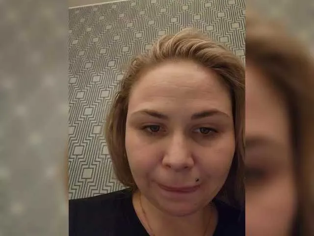 YourFunnyBlondiee's Thumb Image