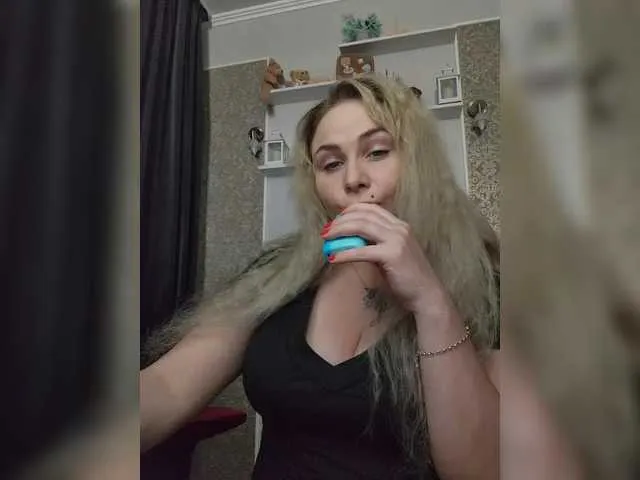 -Dirty-Bitch – webcam model profile photo Image 4
