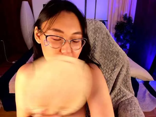 YukiLewd Image 10