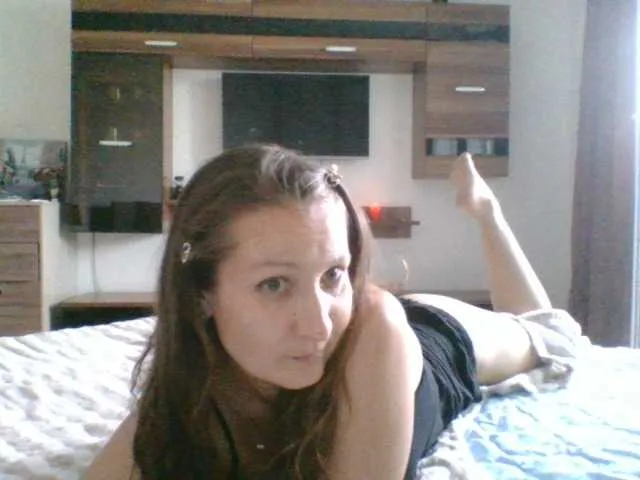 corni__ – webcam model profile photo Image 6