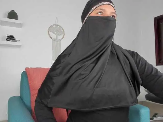 april_ebony18_ – webcam model profile photo Image 6