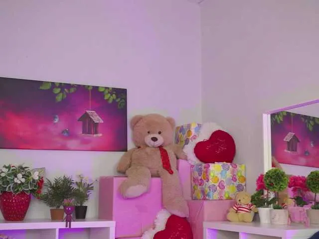 blondefoxsilverfox – webcam model profile photo Image 13