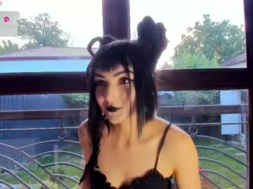 kaeliascorch – webcam model profile photo Image 10