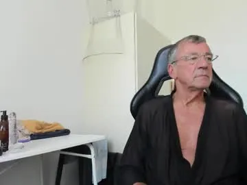 cris__sweetxx – webcam model profile photo Image 19