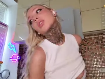 hot_choco2 – webcam model profile photo Image 12