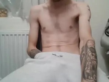 millemimi – webcam model profile photo Image 9