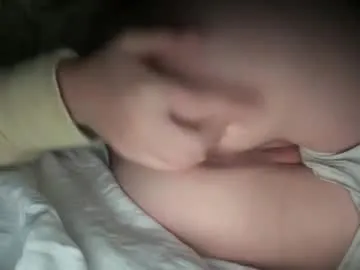 livslifee – webcam model profile photo Image 7