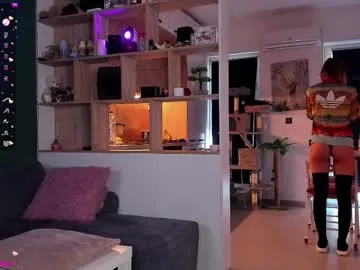 _alleyesonme Image 3