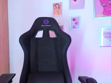 millemimi – webcam model profile photo Image 11