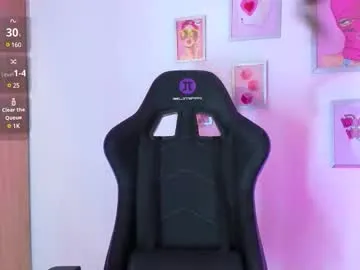 millemimi – webcam model profile photo Image 9