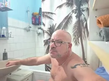 MinniMia – webcam model profile photo Image 4