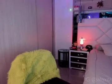 ellaya_ – webcam model profile photo Image 10