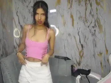 irisfit – webcam model profile photo Image 3