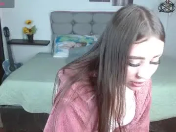 _lilyxx Image 9