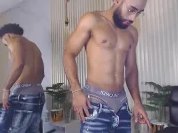 LinaTwins – webcam model profile photo Image 9