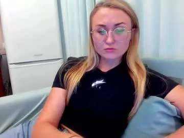 thewizardli – webcam model profile photo Image 15