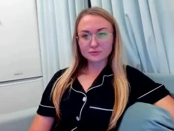 thewizardli – webcam model profile photo Image 18