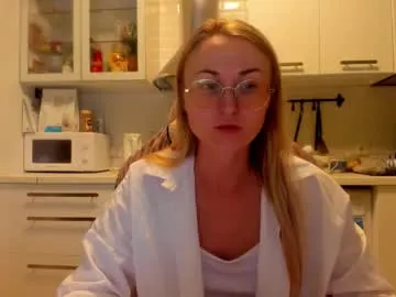 thewizardli – webcam model profile photo Image 9