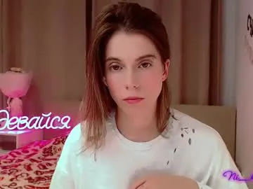 xlunami – webcam model profile photo Image 11