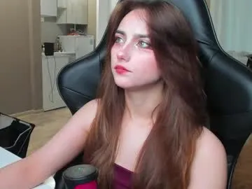 molochnaya000 – webcam model profile photo Image 9