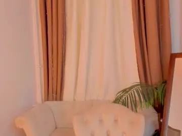 charlott25_ – webcam model profile photo Image 14