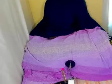 sweetmellowx1 – webcam model profile photo Image 8