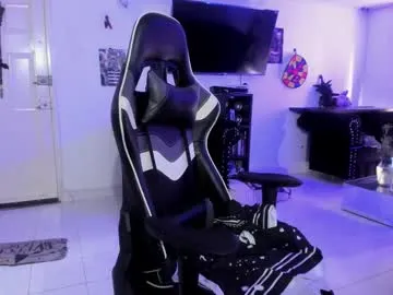 MinniMia – webcam model profile photo Image 19