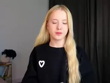 francescafey – webcam model profile photo Image 4