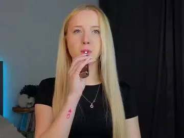 francescafey – webcam model profile photo Image 5