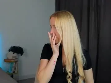 francescafey – webcam model profile photo Image 6