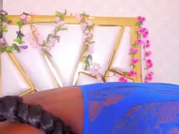 xlunami – webcam model profile photo Image 5