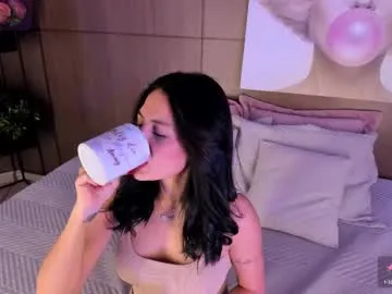 vika_loves_you – webcam model profile photo Image 4