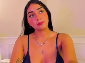 glossybabe_ – webcam model profile photo Image 3