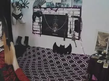 shiny-lily – webcam model profile photo Image 2